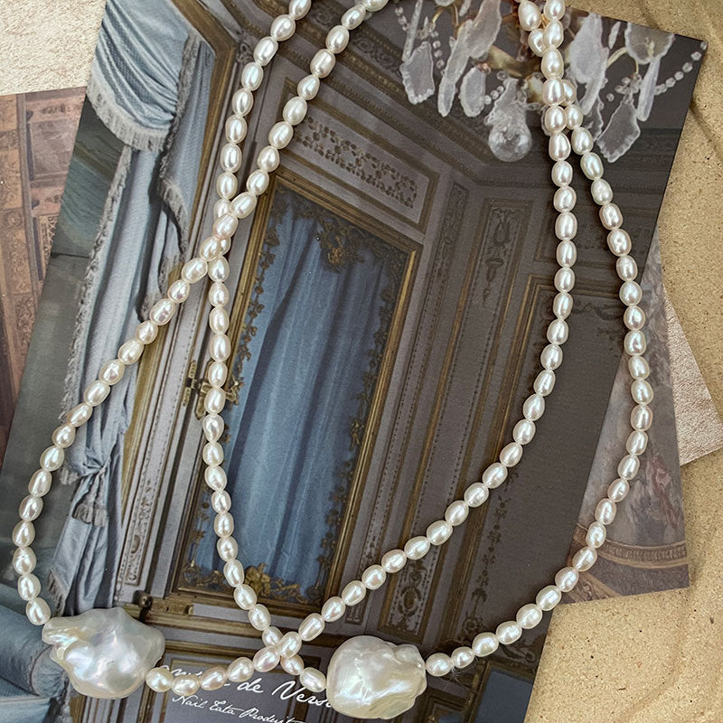 Collar Elsa de auténtica perla barroca de agua dulce