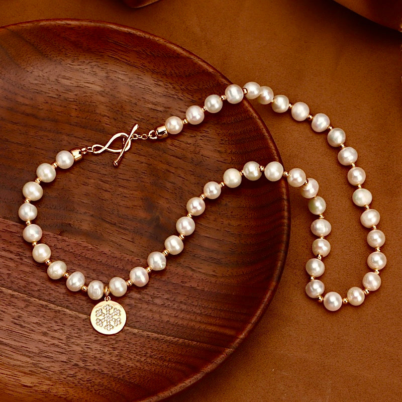 Collar de copo de nieve de auténtica perla barroca de agua dulce