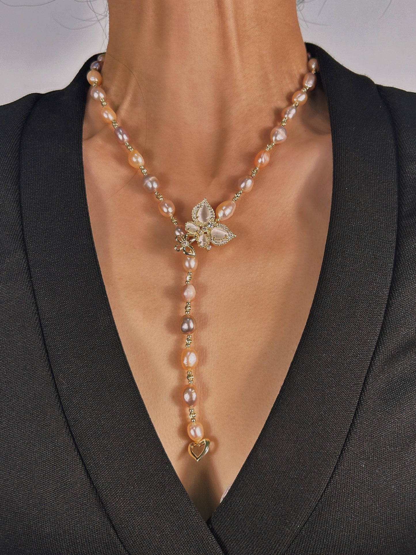 Collar de Cecilia con perlas de agua dulce genuinas
