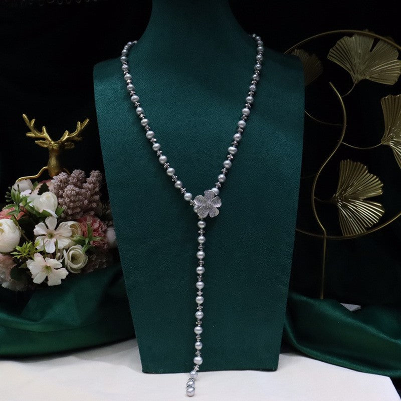 Collar de otoño de Sakura con perlas de agua dulce genuinas