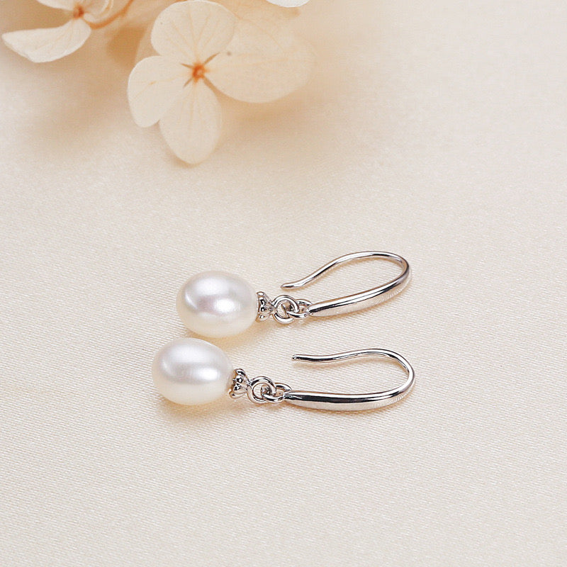 Brass Plated with 18K Gold Genuine Freshwater Pearl Candy Dew Earrings