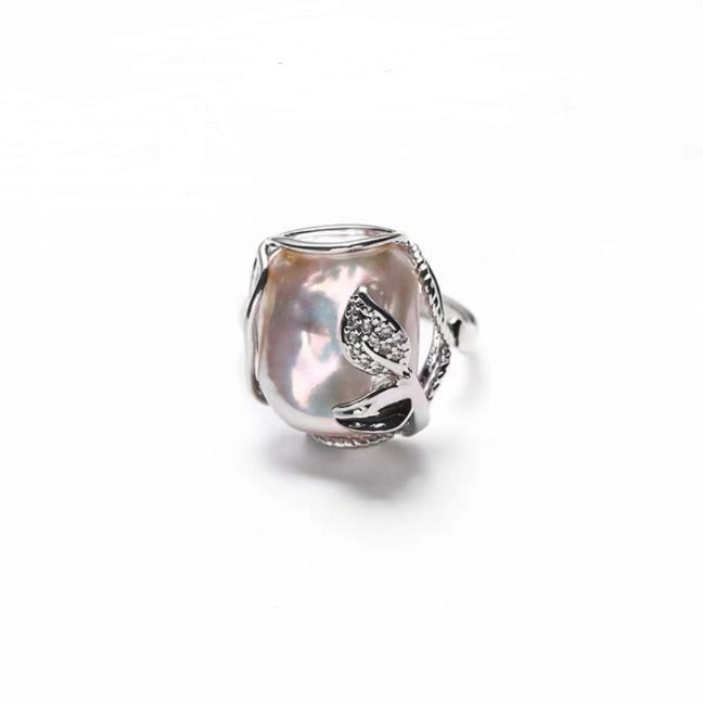 Genuine Freshwater Pearl White Sand Set - Close-up Detail - Elegant Pearl Jewelry by Kikyo Pearl London