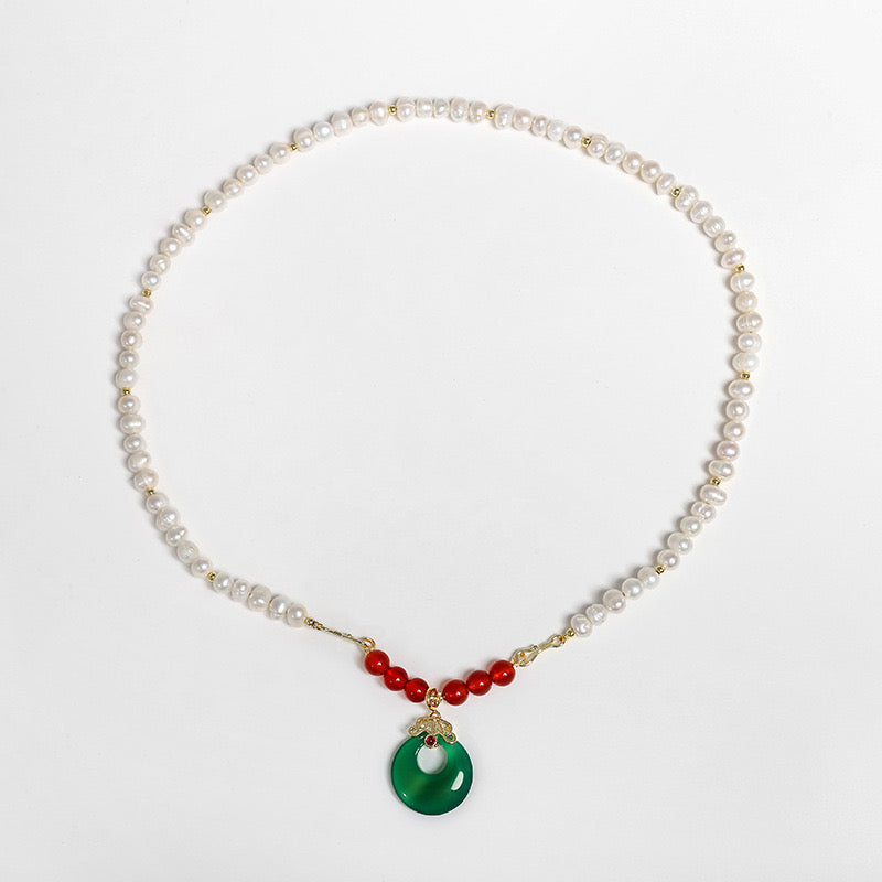 Collier en jade et perles d'eau douce véritables