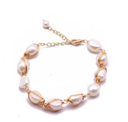Bracelet Gaia en véritable perle d'eau douce baroque (édition limitée)
