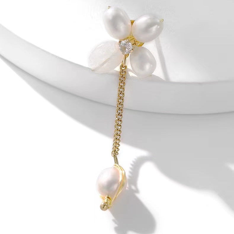 Pendientes con borlas de flores y perlas de agua dulce auténticas