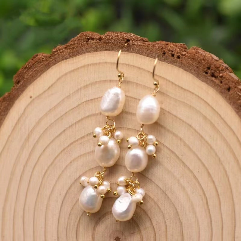 Genuine Freshwater Baroque Pearl / Genuine Freshwater Pearl Forest Department Earrings