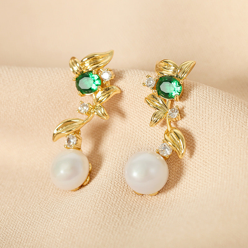 Genuine Freshwater Pearl Green Lucky Earrings - Lifestyle/Scale View - Elegant Pearl Jewelry by Kikyo Pearl London