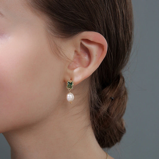 Genuine Freshwater Pearl Greenwish Earrings