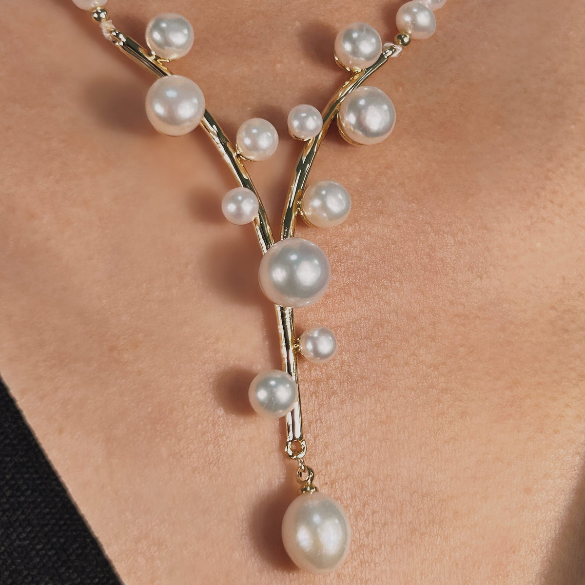 Genuine Freshwater Pearl Éblouissant Waltraud Necklace