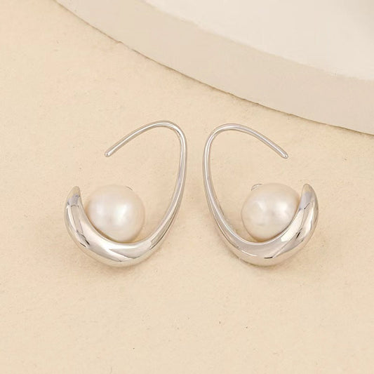 S925 Silver Genuine Freshwater Pearl Cradle Earrings