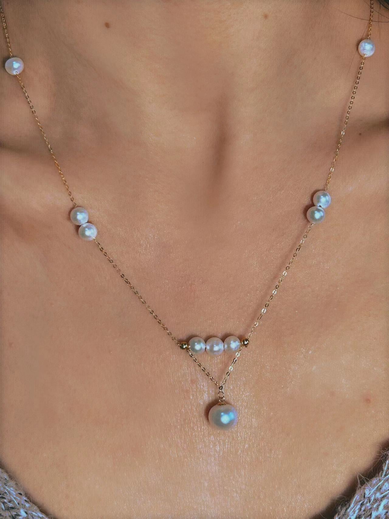 Collar de gypsophila con perla de agua dulce genuina de oro macizo de 18 quilates