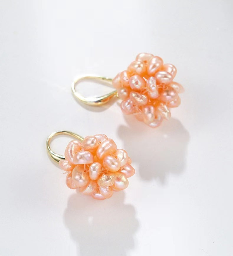 Ensemble de roses en perles d'eau douce véritables