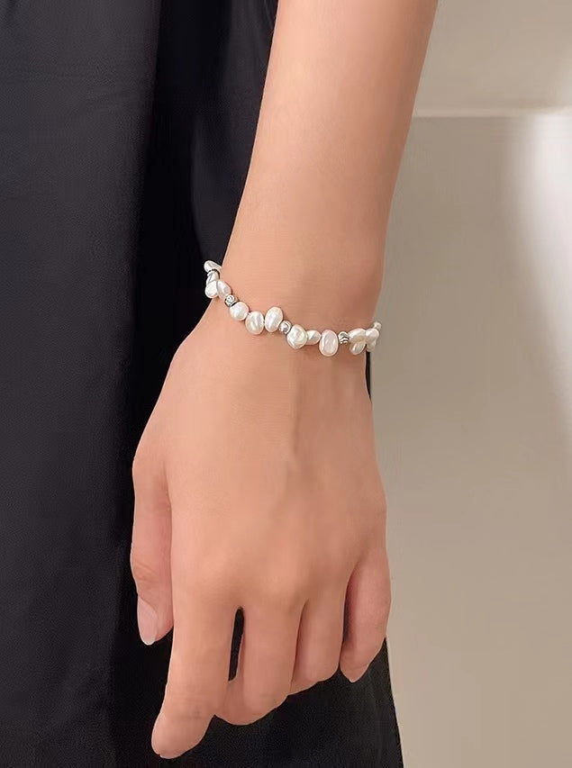 Pulsera de plata maciza S925 con auténtica perla barroca.