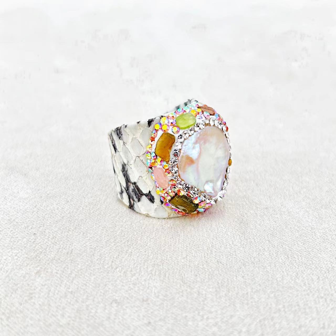 Bague Néhemias en véritable perle baroque naturelle et tourmaline naturelle