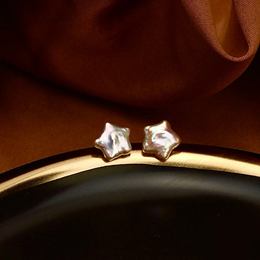 Boucles d'oreilles mignonnes en forme d'étoile avec véritables perles baroques d'eau douce