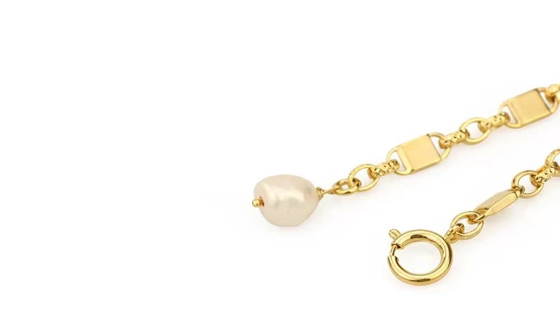 Pulsera con cierre de oro y perlas barrocas de agua dulce auténticas