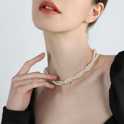 Collar con cuentas de perlas de agua dulce auténticas