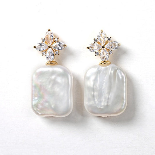 Boucles d'oreilles flocon de neige en perles baroques d'eau douce véritables