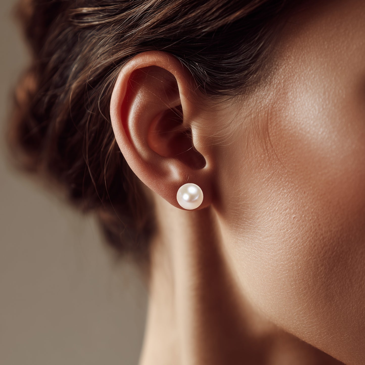 5-10mm White Akoya Round Pearl Stud Earrings