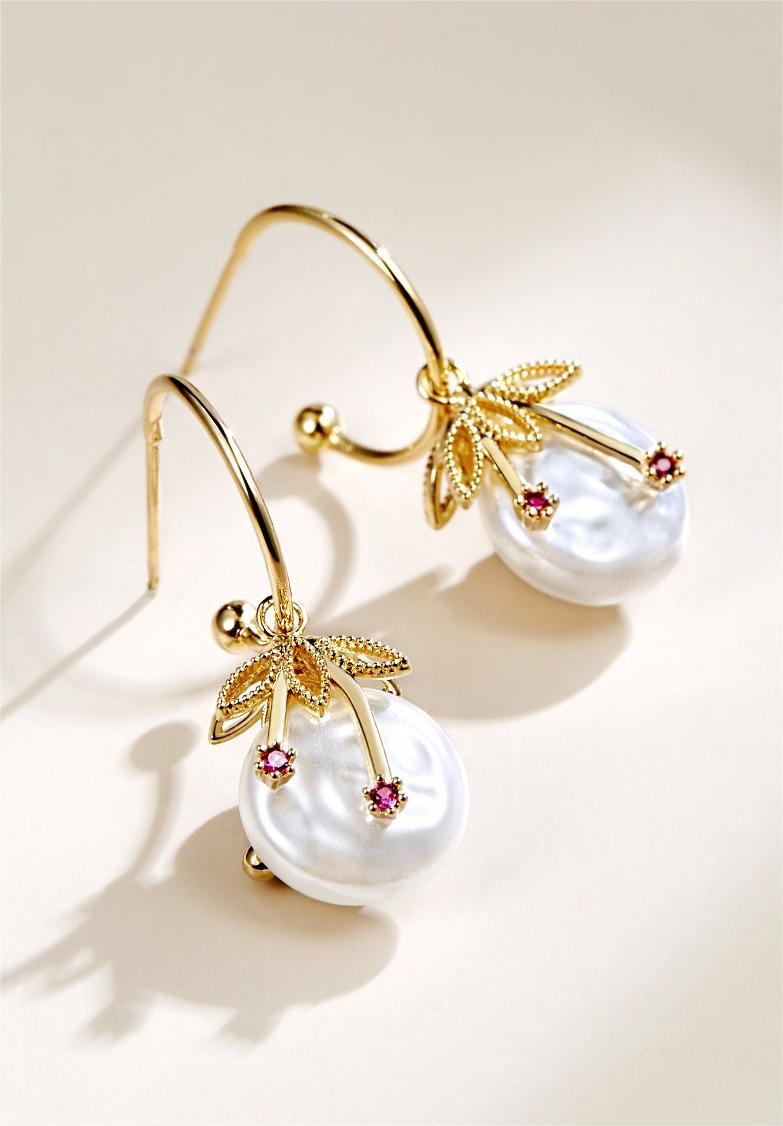 Boucles d'oreilles étoile filante en perles d'eau douce véritables