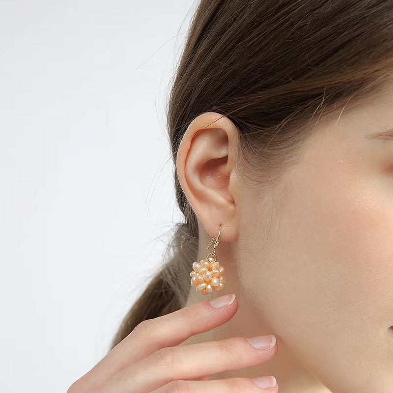 Ensemble de roses en perles d'eau douce véritables
