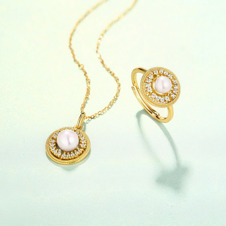Colgante de la Diosa de la Radiancia con Perla de Agua Dulce Natural Genuina