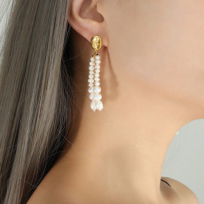 Pendientes Morning Dew de acero y titanio con auténtica perla de agua dulce