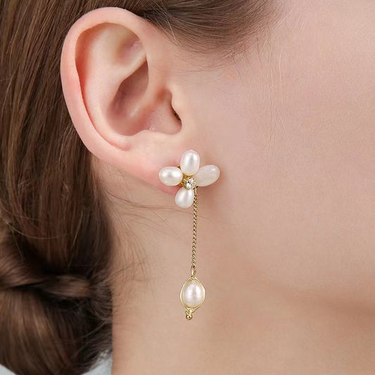 Pendientes con borlas de flores y perlas de agua dulce auténticas