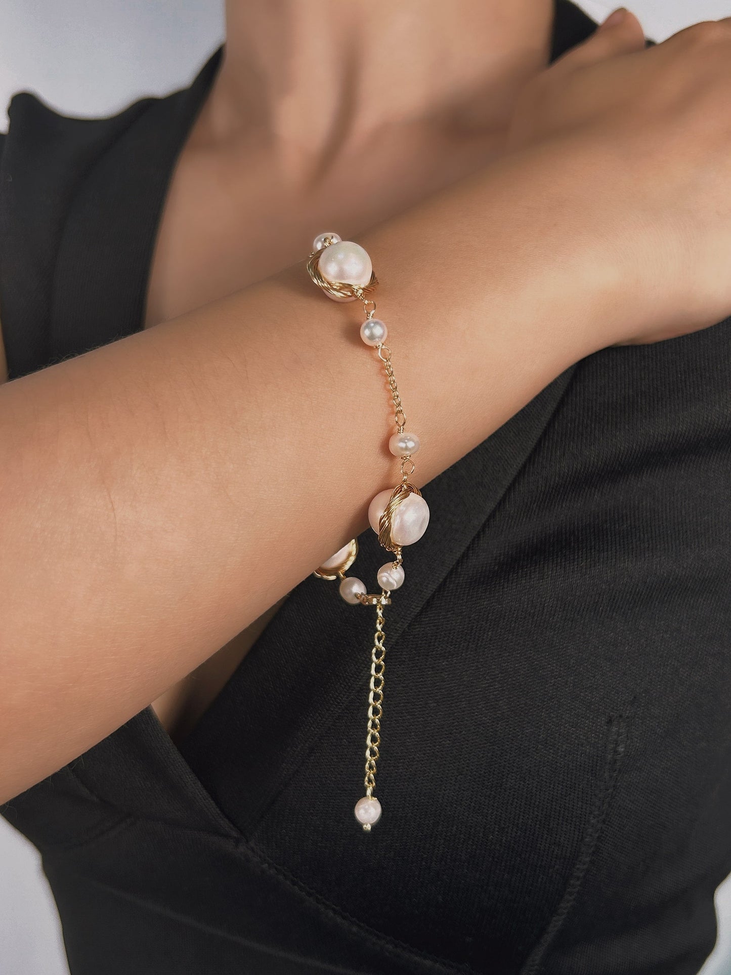 Pulsera Diana con auténtica perla barroca de agua dulce
