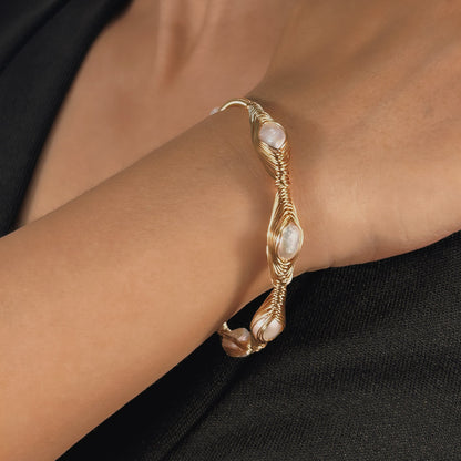 Genuine Freshwater Baroque Pearl Nice Bracelet (Limited Edition)