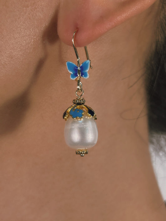 Boucles d'oreilles papillon bleues en perles baroques d'eau douce véritables (édition limitée)