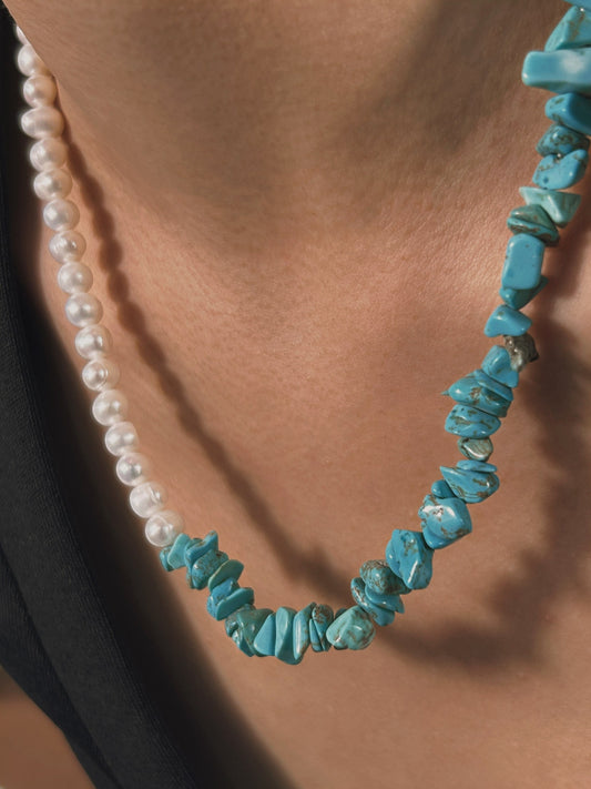 Collar de turquesa y perla de agua dulce genuina
