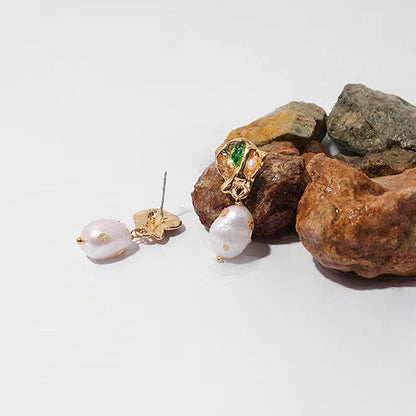 Boucles d'oreilles émeraude en perles baroques d'eau douce véritables