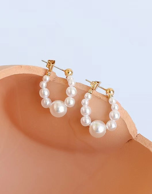 Boucles d'oreilles Lydia en véritables perles d'eau douce