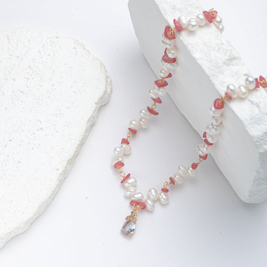 Genuine Freshwater Pearl Flying Petals Necklace