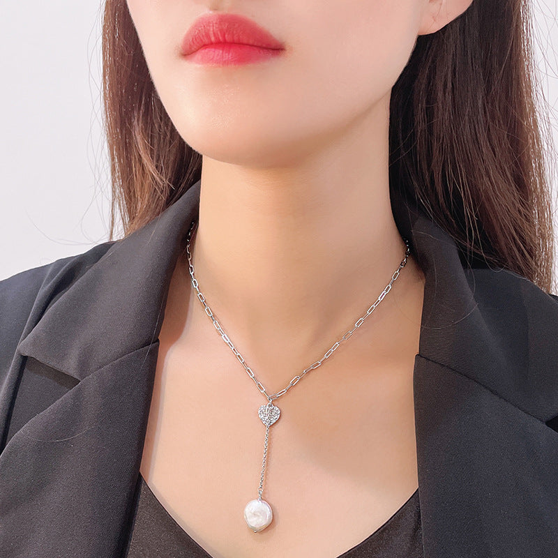 Collar de corazón de la suerte de plata maciza S925 con perla barroca auténtica