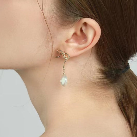 Genuine Freshwater Pearl Dancing Bowtie Earrings