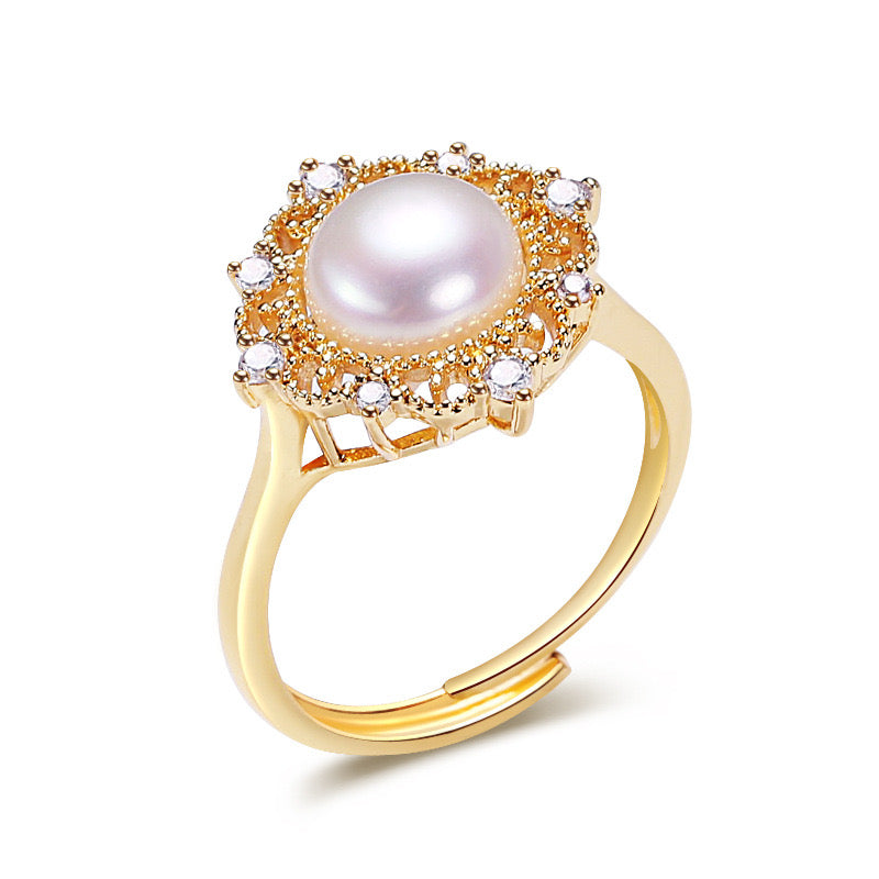 Anillo Roxanne de latón bañado en oro de 18 quilates con auténtica perla de agua dulce