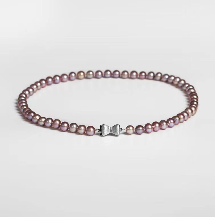 Collar Connlan de perlas de agua dulce genuinas