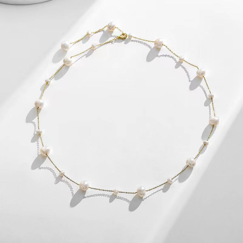 Collar de Gypsophila con perlas de agua dulce genuinas