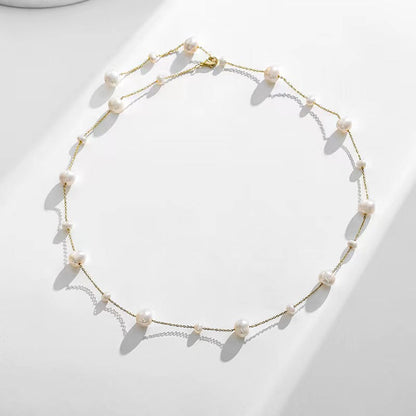 Collar de Gypsophila con perlas de agua dulce genuinas