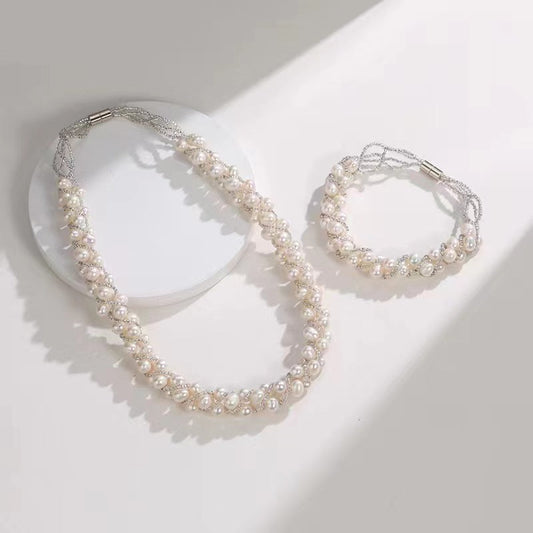 Ensemble Grace en véritables perles d'eau douce