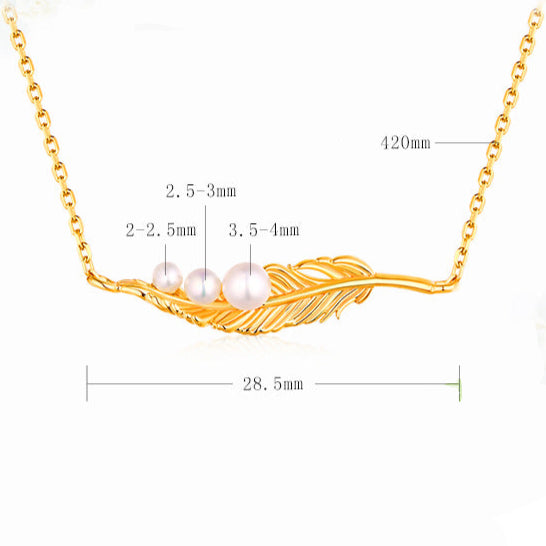 Collar de plumas doradas con perlas de agua dulce naturales genuinas