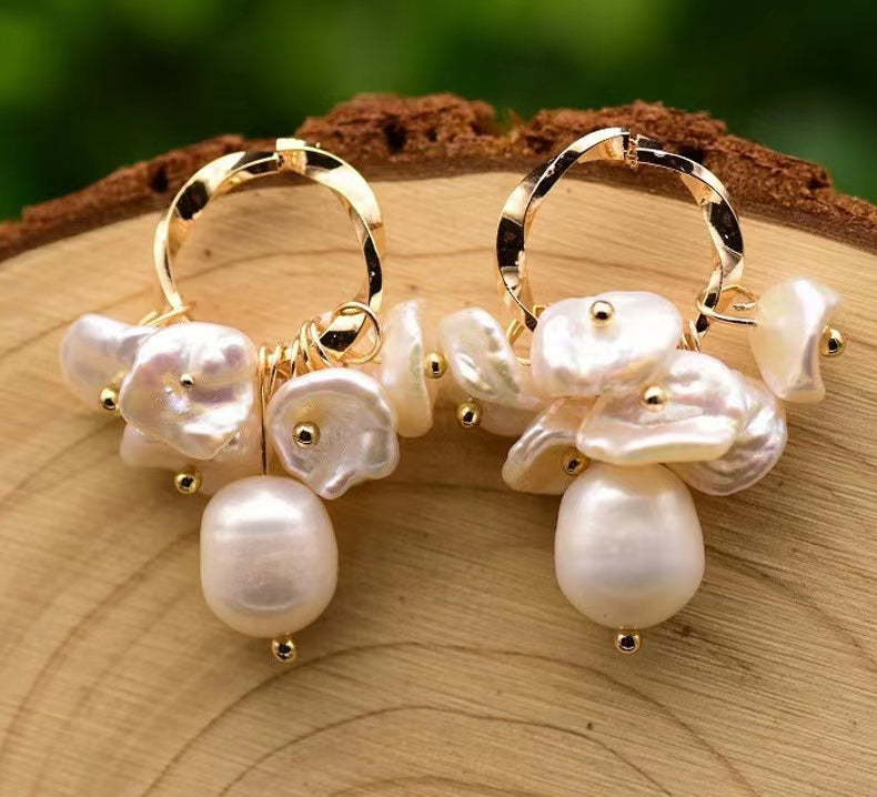 Boucles d'oreilles Orchidée en perles baroques d'eau douce véritables (édition limitée)