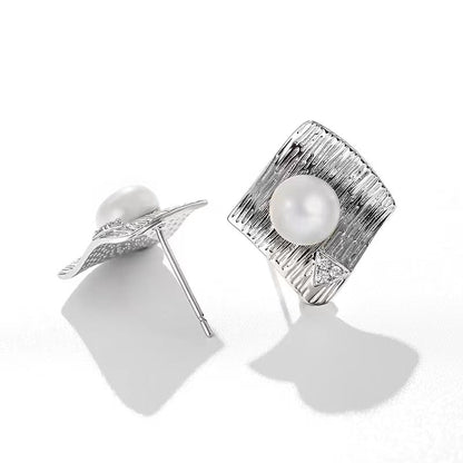Pendientes de perlas de agua dulce genuinas con ondas de agua