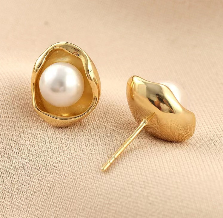 Boucles d'oreilles Freda en véritable perle d'Akoya