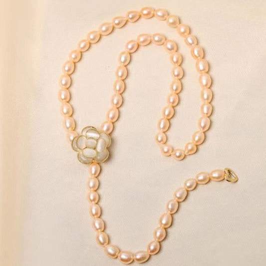 Collar de rosas con perlas de agua dulce genuinas