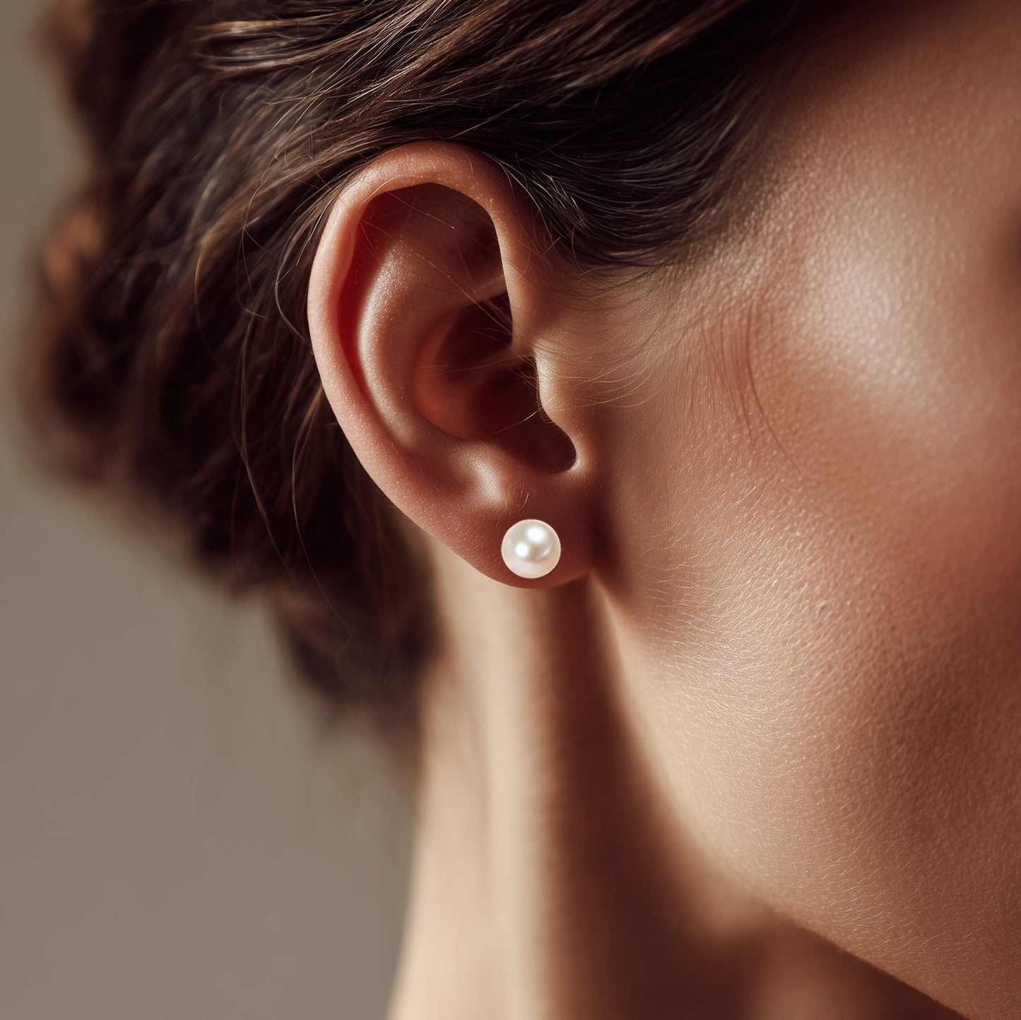 5-10mm White Akoya Round Pearl Stud Earrings