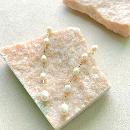 Pendientes de perlas de agua dulce auténticas con forma de lágrima matutina