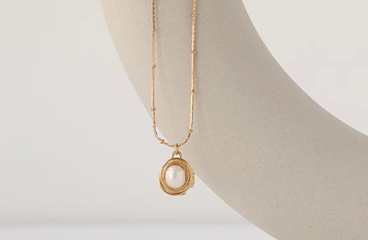 Collier de perles d'eau douce baroques authentiques